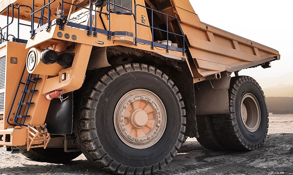 Magna-Mining-Tires2_1000x600.jpg