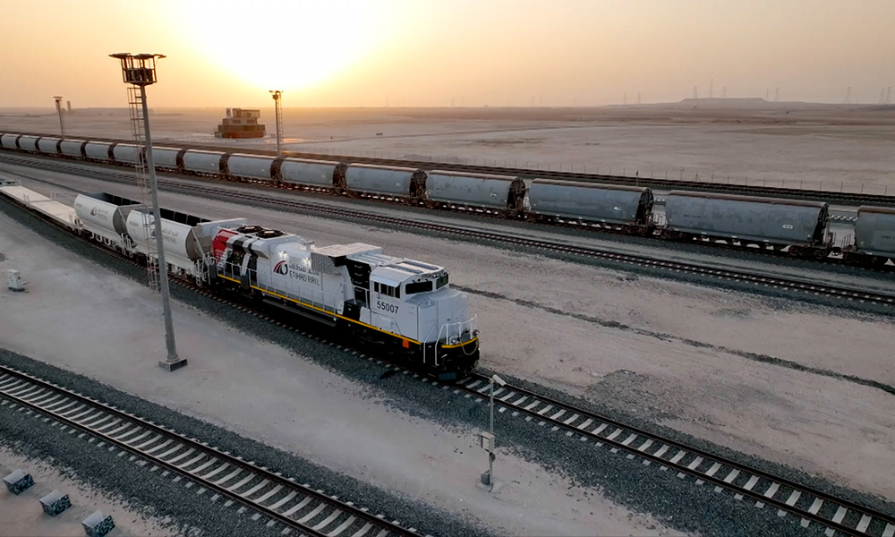 Etihad-Rail-New-Loco-logo_1000x600.jpg