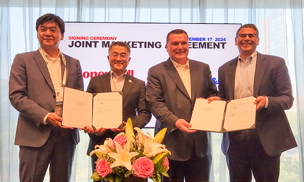 Honewyell_Samsung_Signing_1000x600.jpg