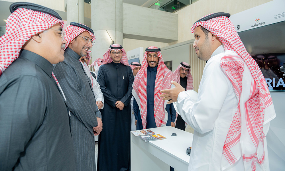 WakeCap-presented-to-the-Saudi-Ministry-of-Industry.jpg