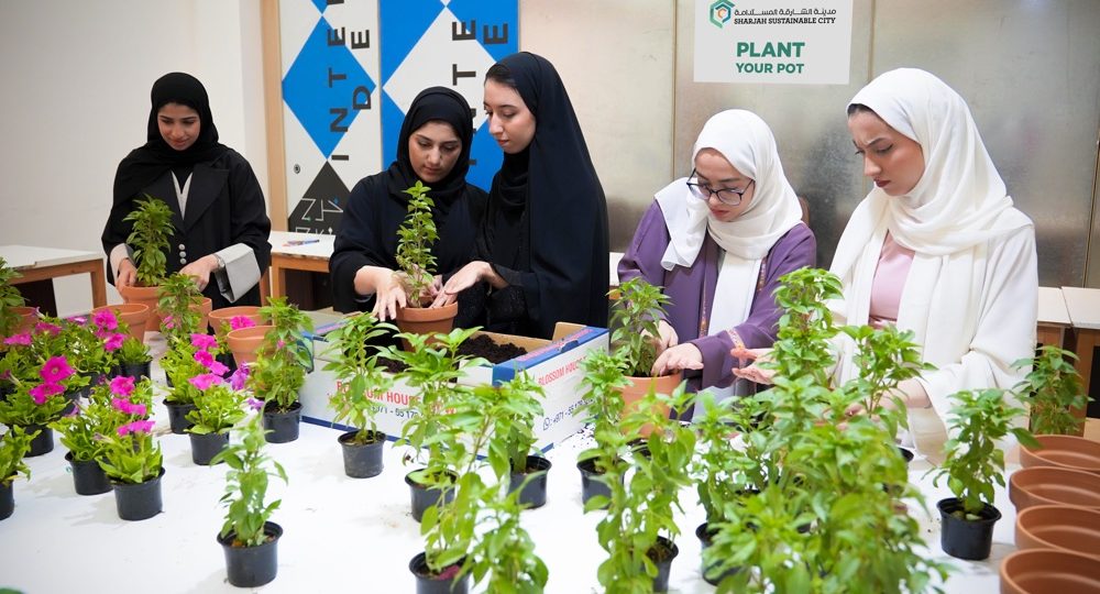 https://2022.wicsummit.net/wp-content/uploads/2024/11/Sharjah-Sustainable-City-University-students-participating-in-the-Plant-Your-Pot-workshop-1000x540.jpg