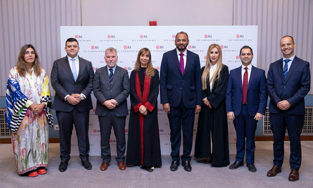 JLL-Team.jpg